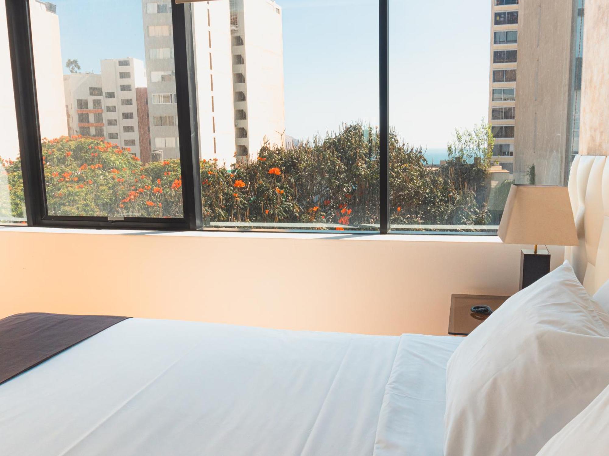 Hotel Ferre Miraflores Lima Exterior photo