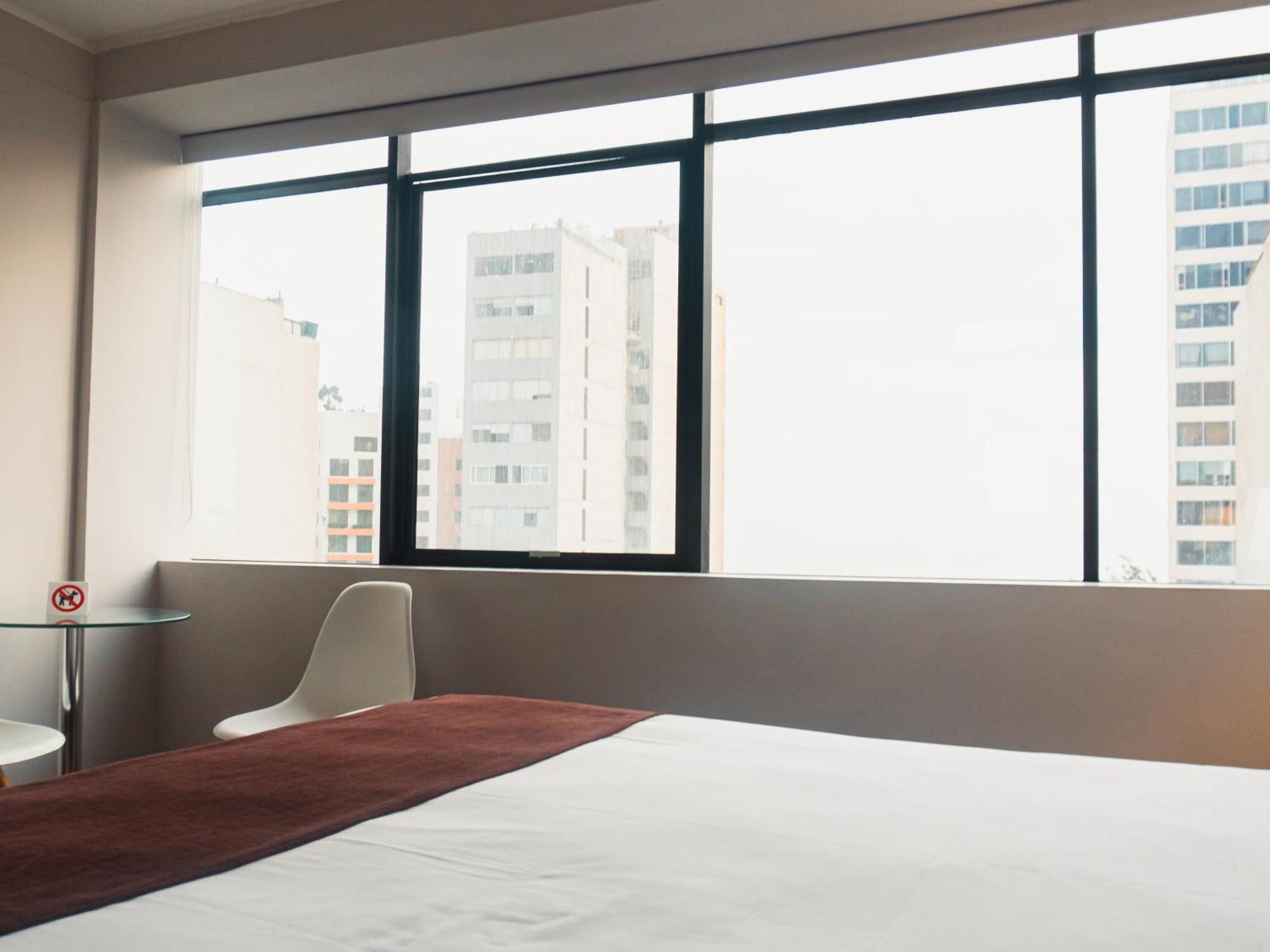 Hotel Ferre Miraflores Lima Exterior photo